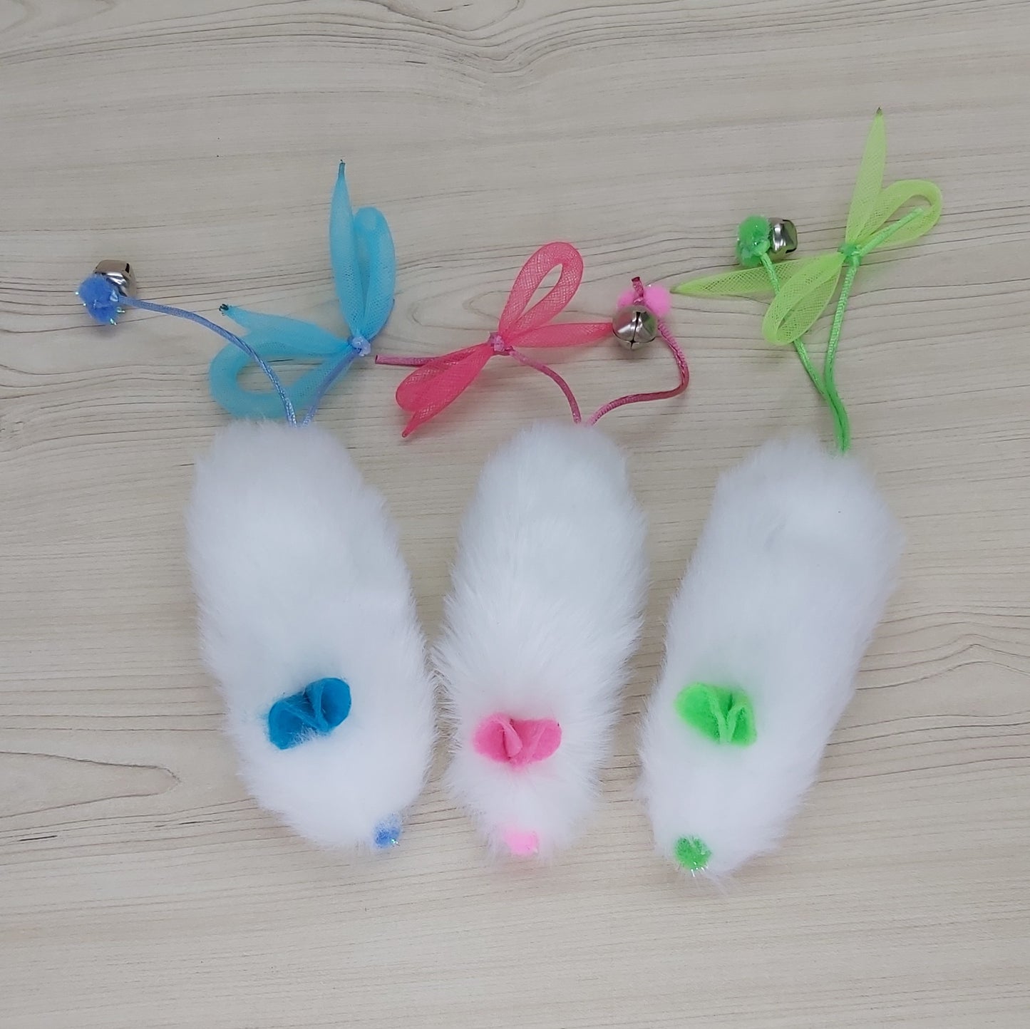 Jouet de souris en peluche avec herbe à chat pour minet