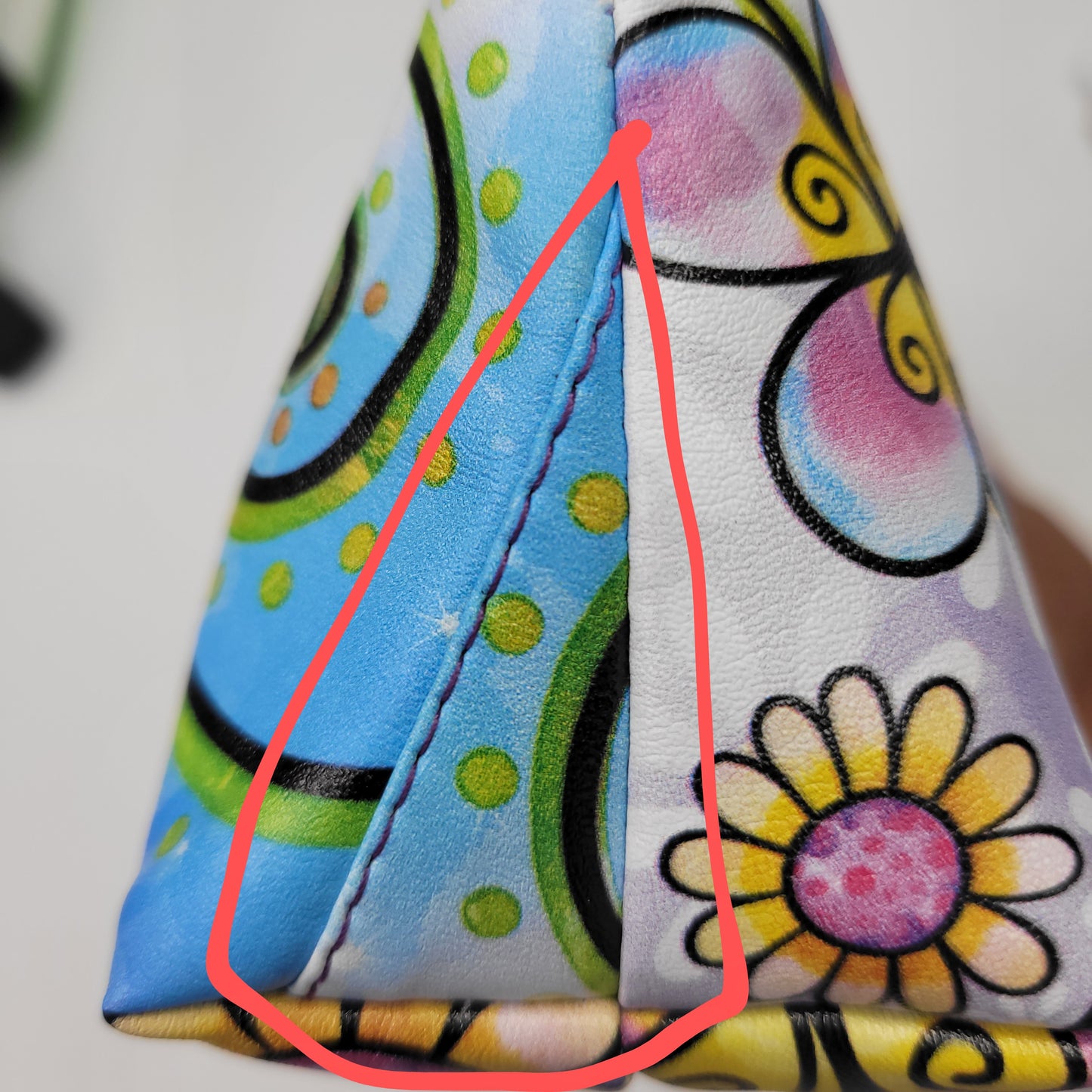 Trousse à cosmétiques ou étui à crayon