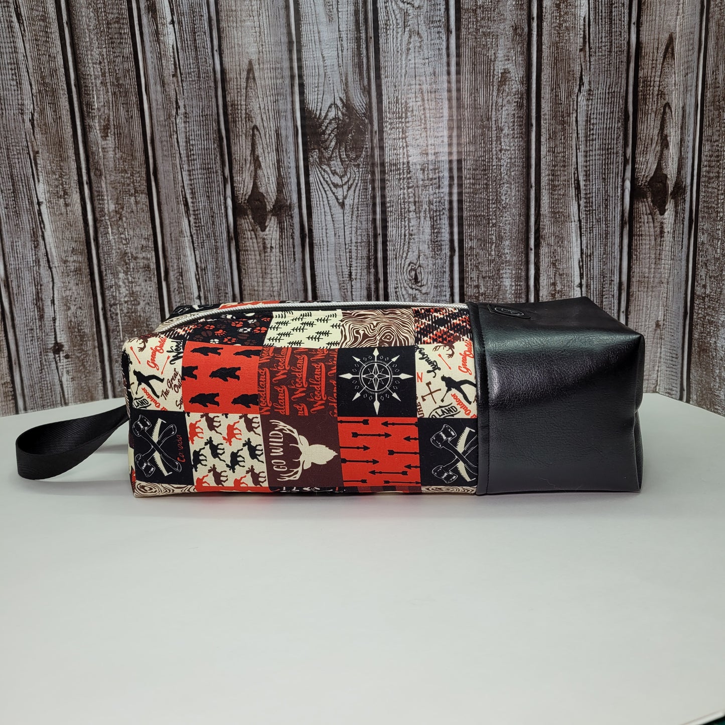 Trousse debout