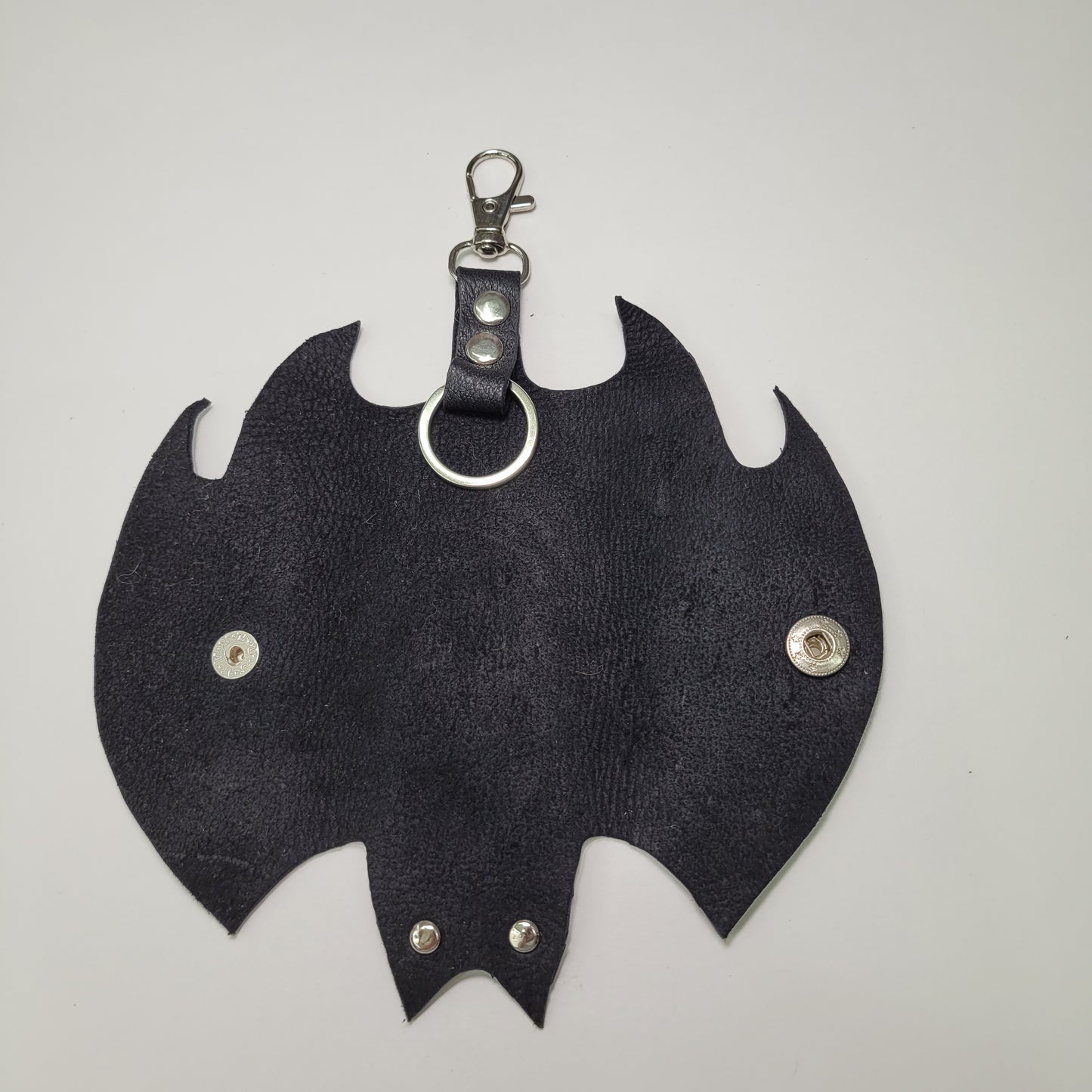 Porte clés en cuir chauve-souris