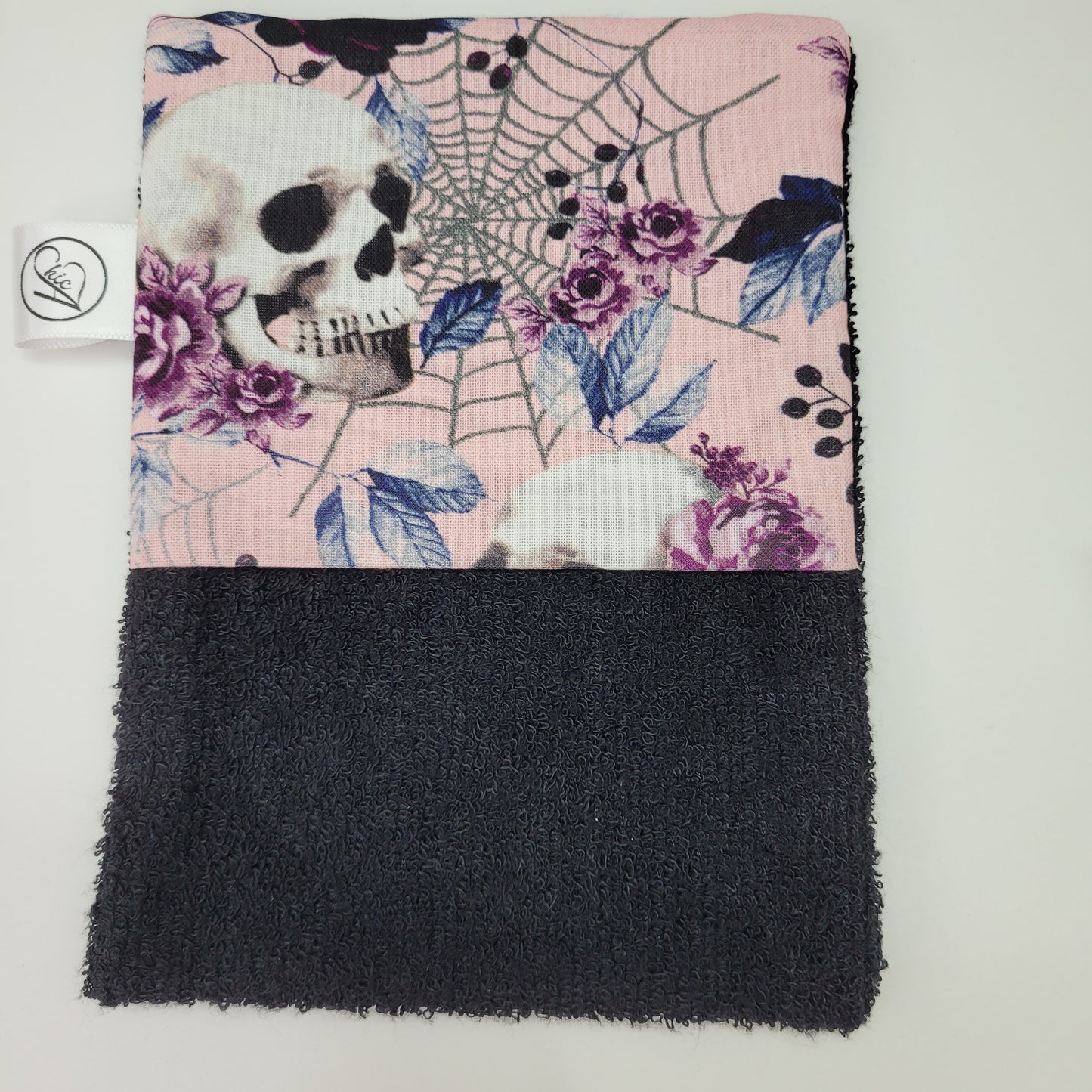 Lingettes démaquillantes ou lingettes pour soin visage et corps