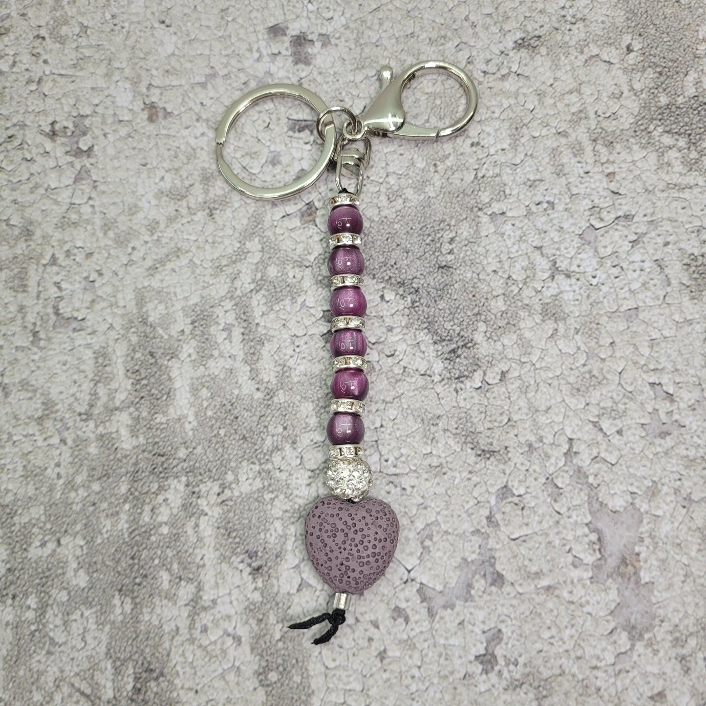 Porte-clés, parure de sac à main, diffuseur d'huiles essentielles.