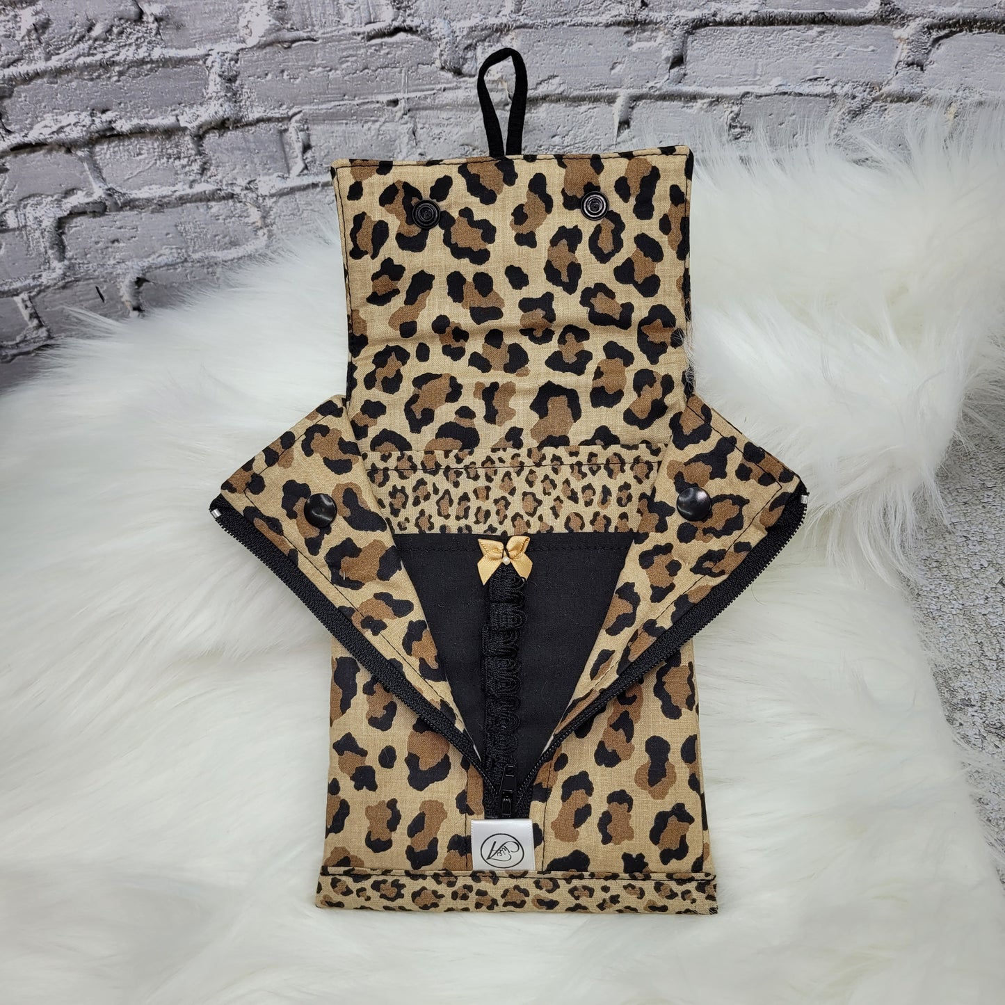 Trousse longue simple pour essentiels sanitaires