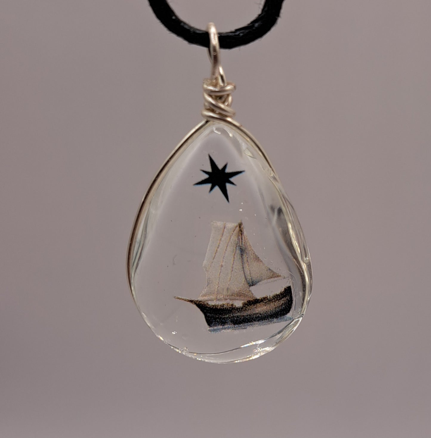 Collier avec perle de verre