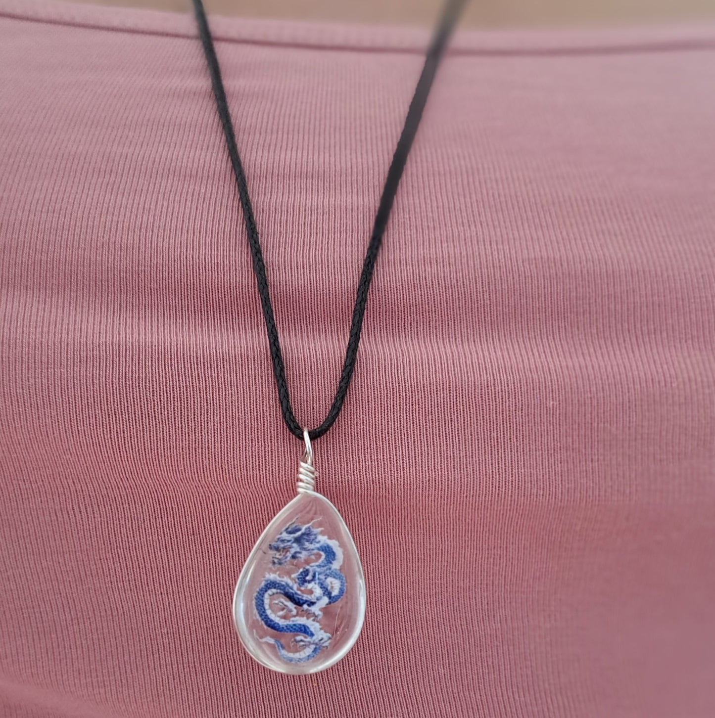 Collier avec perle de verre