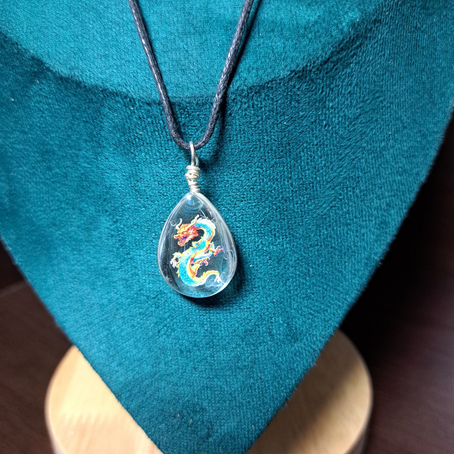 Collier avec perle de verre