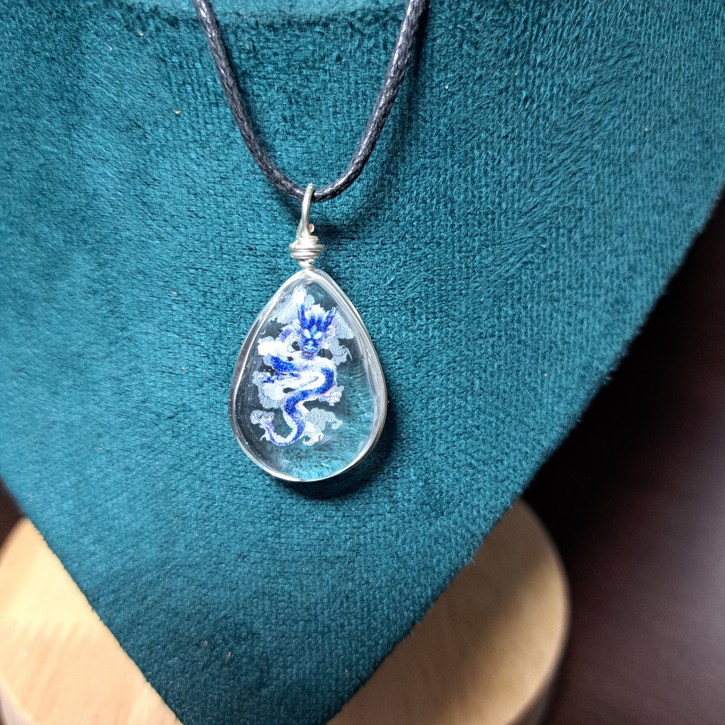 Collier avec perle de verre
