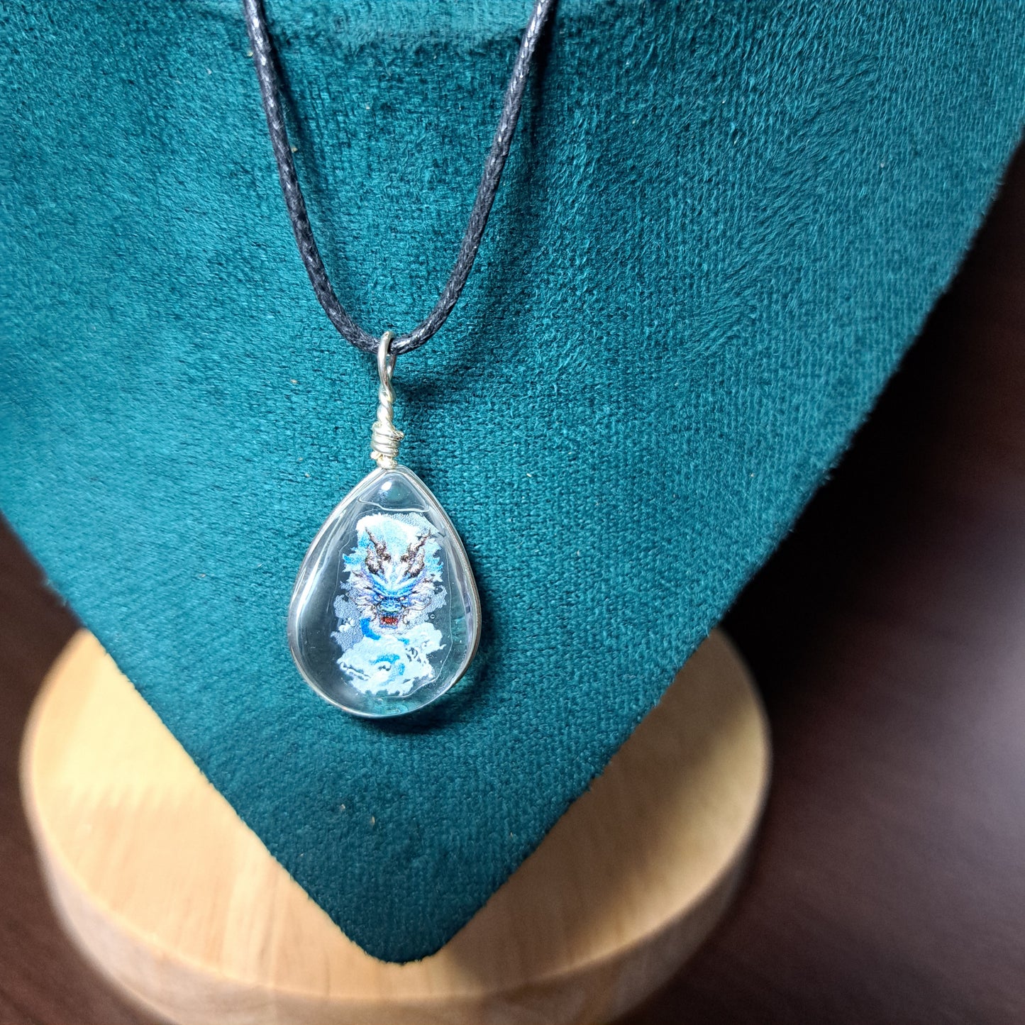 Collier avec perle de verre