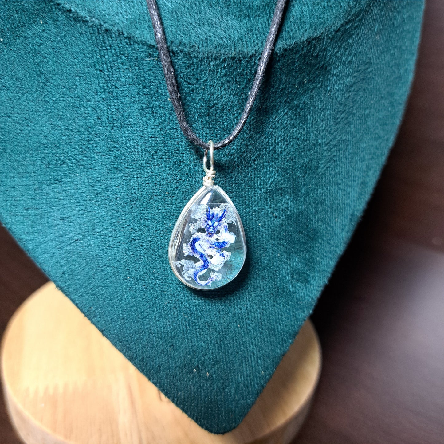 Collier avec perle de verre
