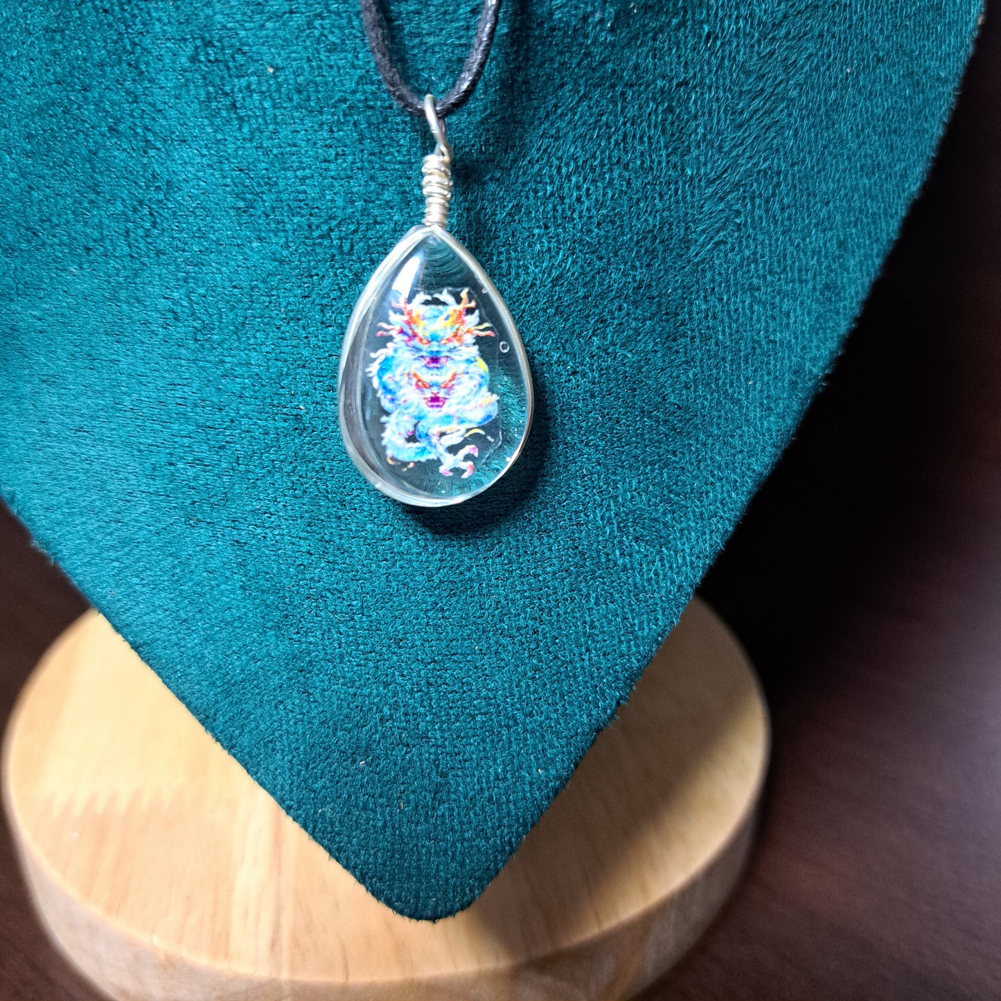 Collier avec perle de verre