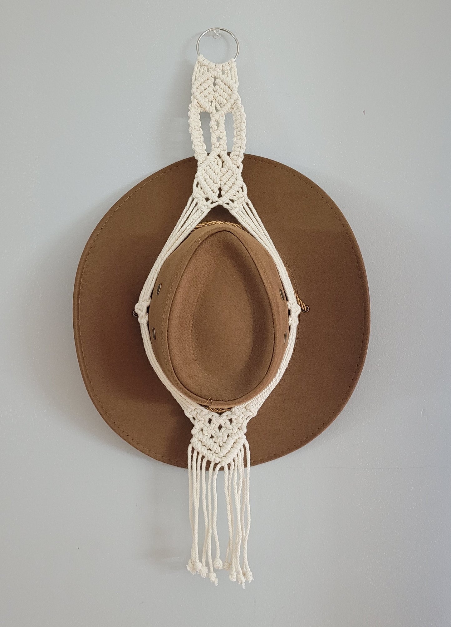 Support en macramé pour chapeau