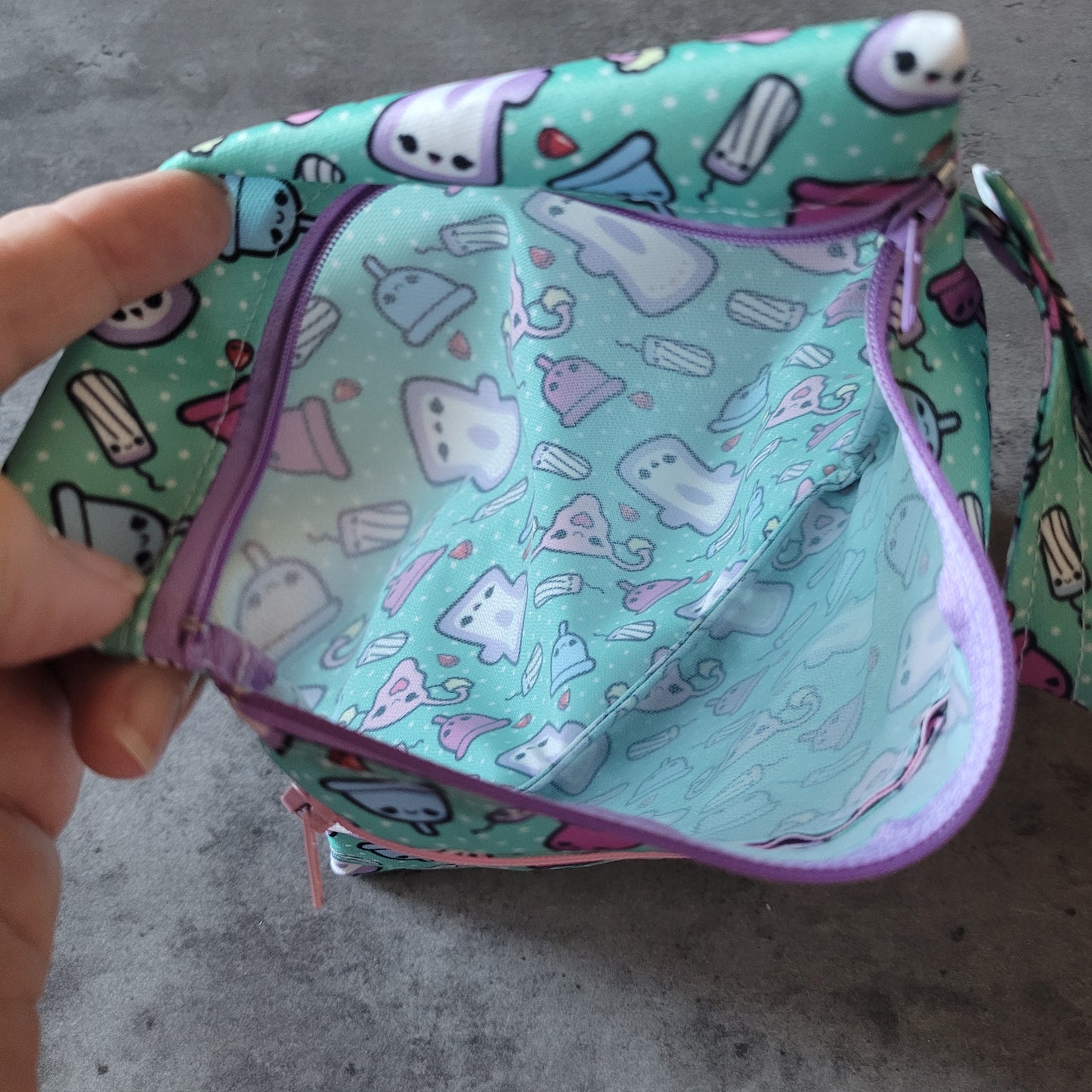 Sac imperméable à 2 compartiments distincts pour produits d'hygiènes (wetbag)