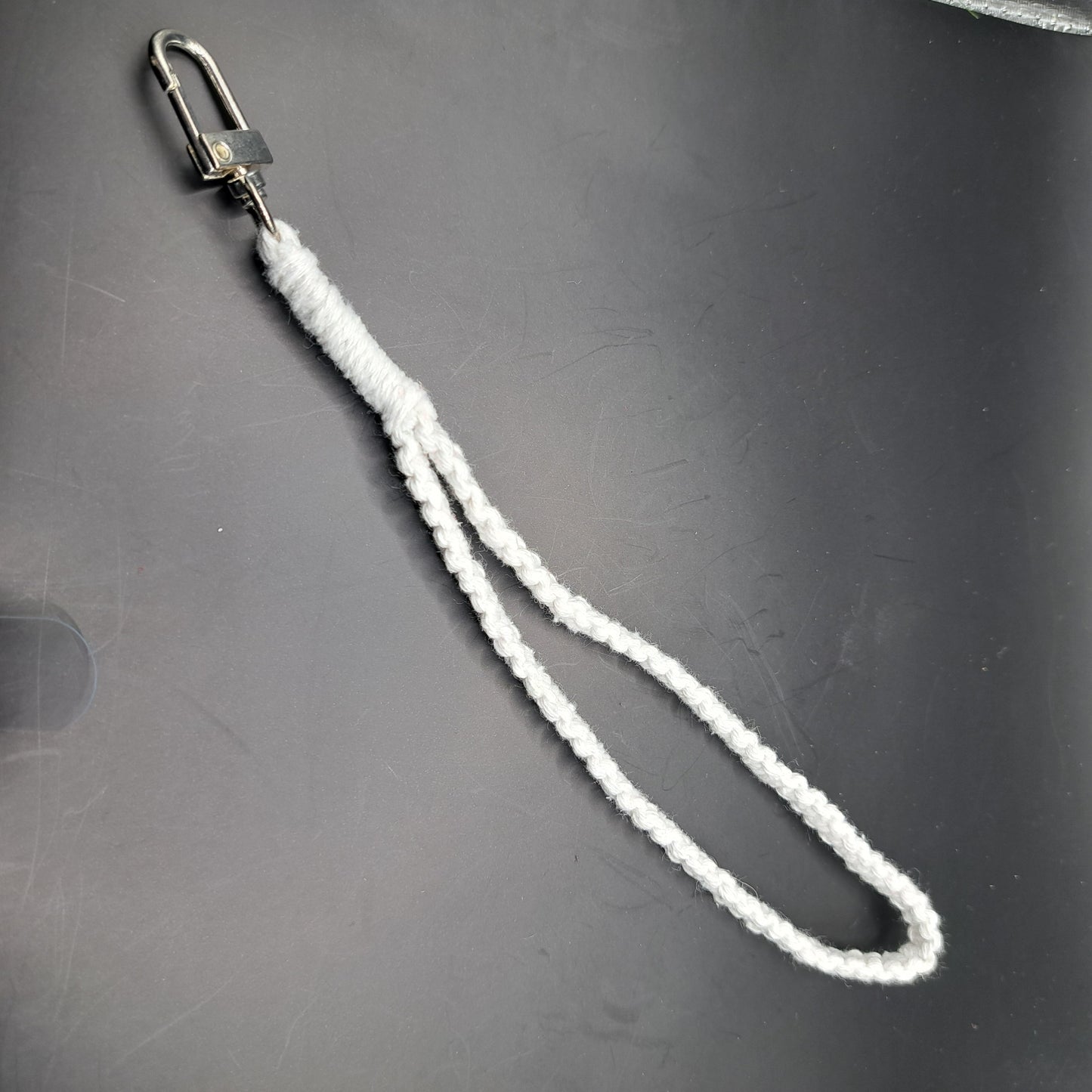 Dragonne en macramé