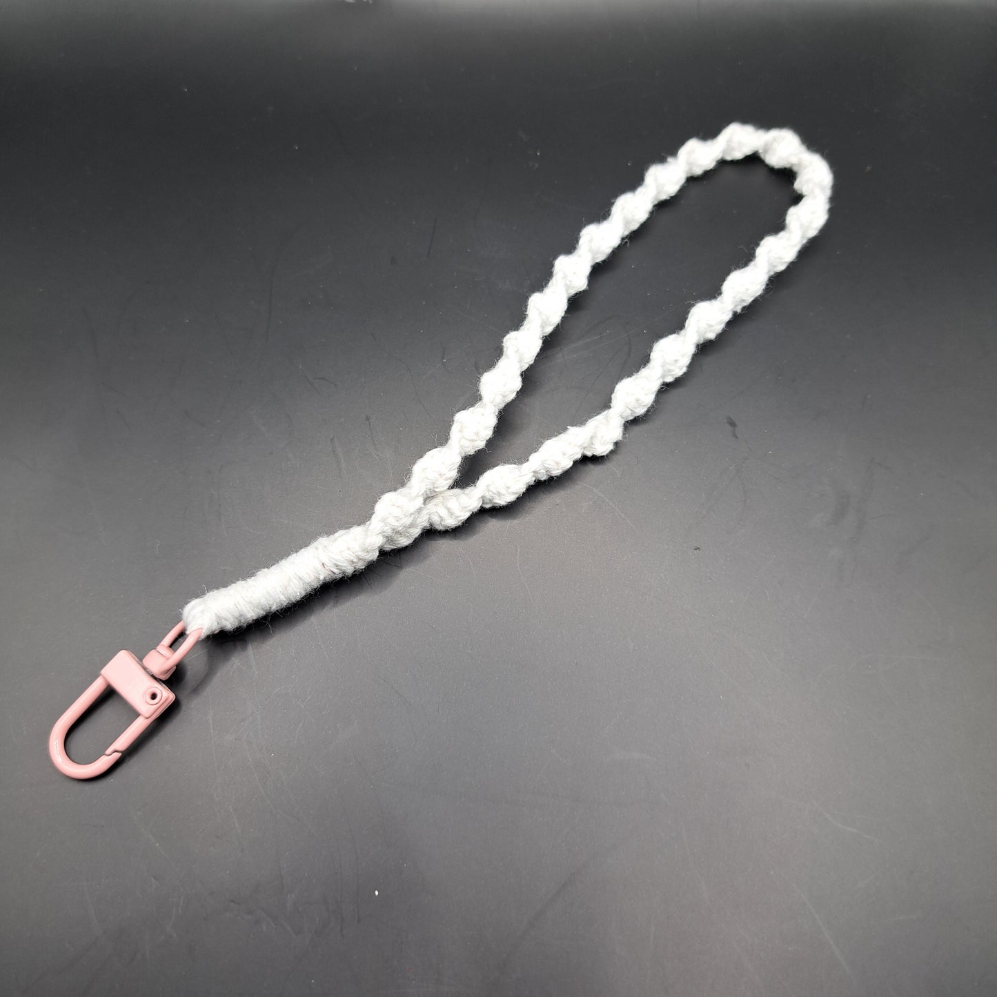 Dragonne en macramé
