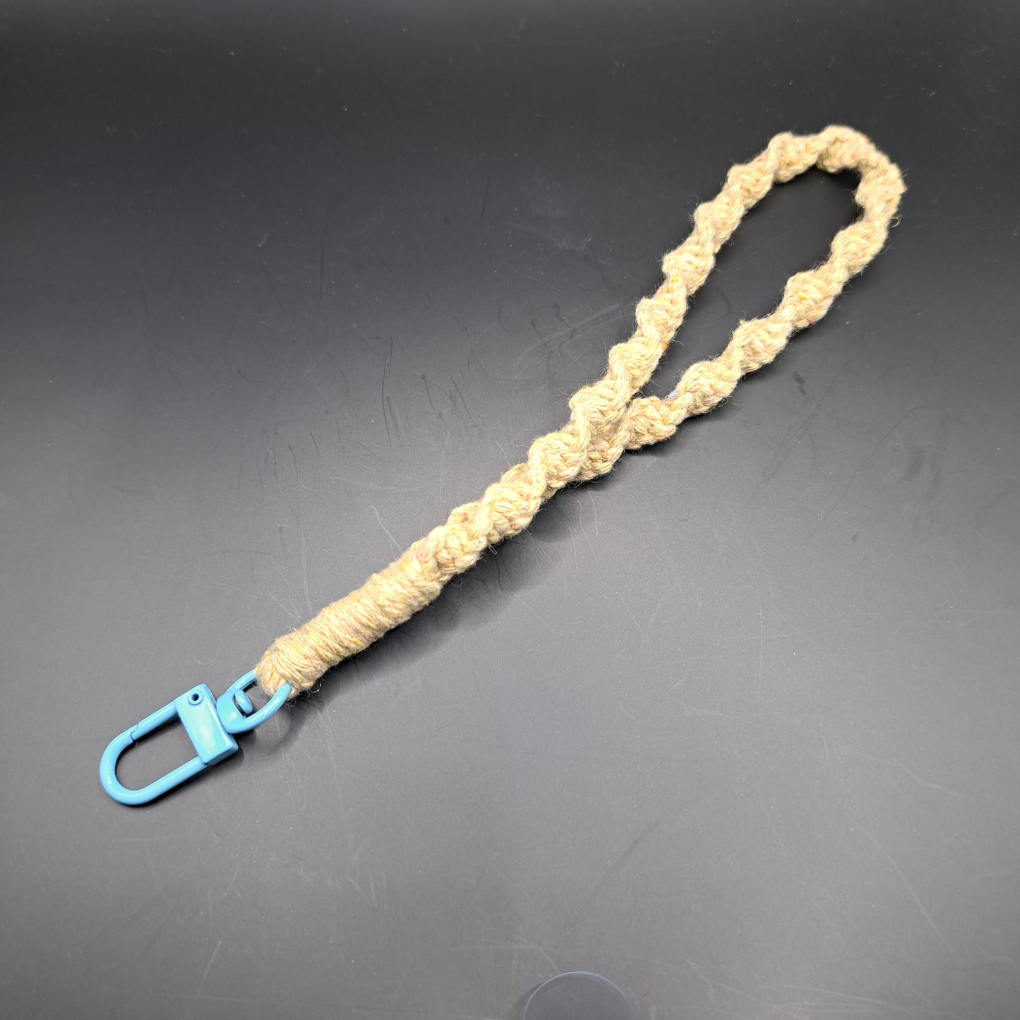 Dragonne en macramé