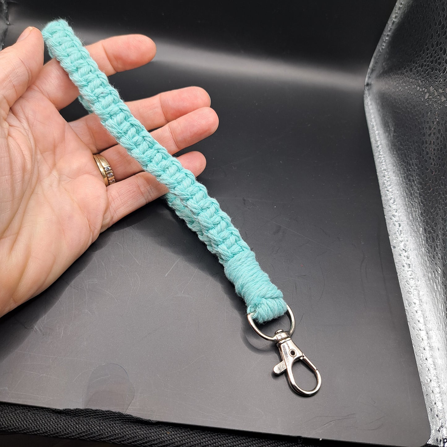 Dragonne en macramé