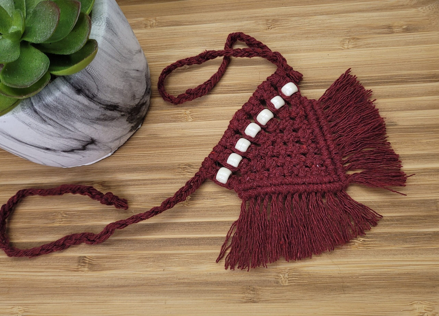 Foulard chat/chien en macramé