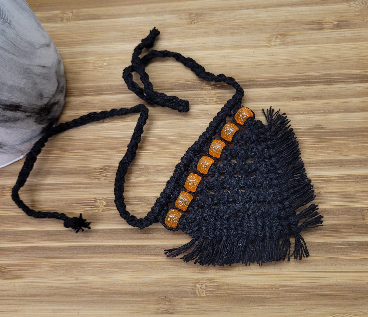 Foulard chat/chien en macramé