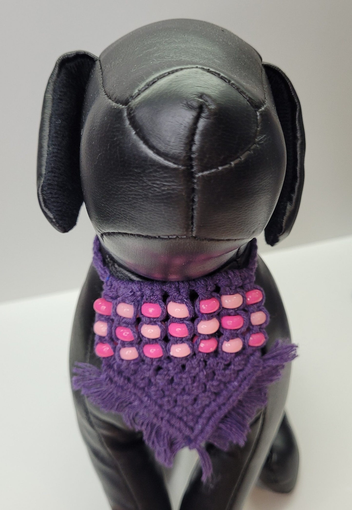 Foulard chat/chien en macramé