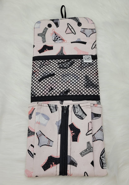 Grande trousse pour essentiels sanitaires