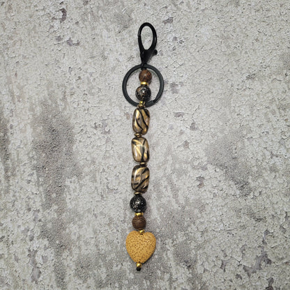 Porte-clés, parure de sac à main, diffuseur d'huiles essentielles.