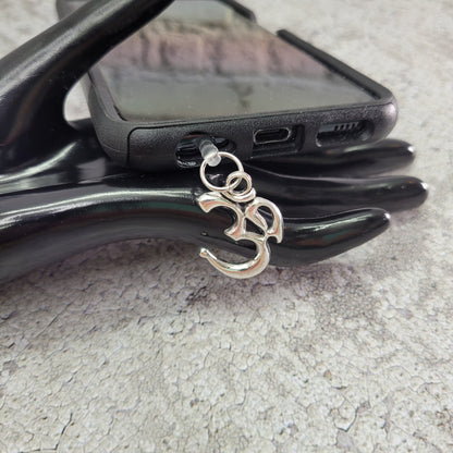 Pendentif pour cellulaire sur bouchon anti-poussière
