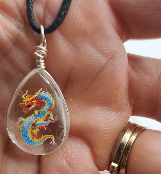Collier avec perle de verre
