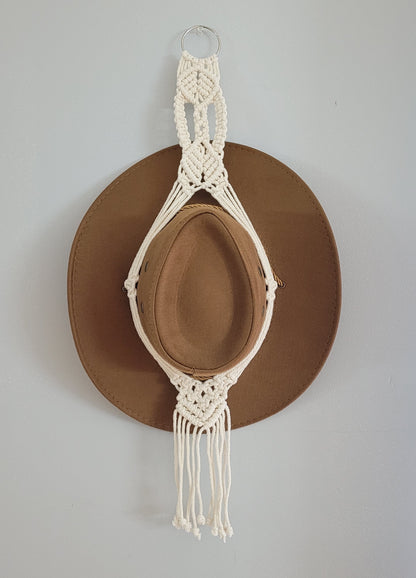 Support en macramé pour chapeau