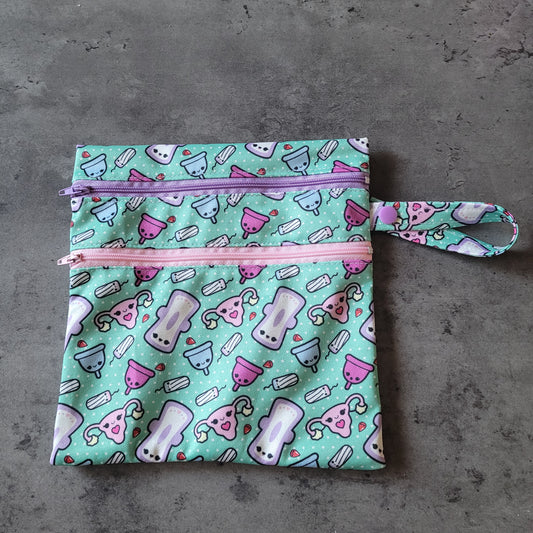 Sac imperméable à 2 compartiments distincts pour produits d'hygiènes (wetbag)