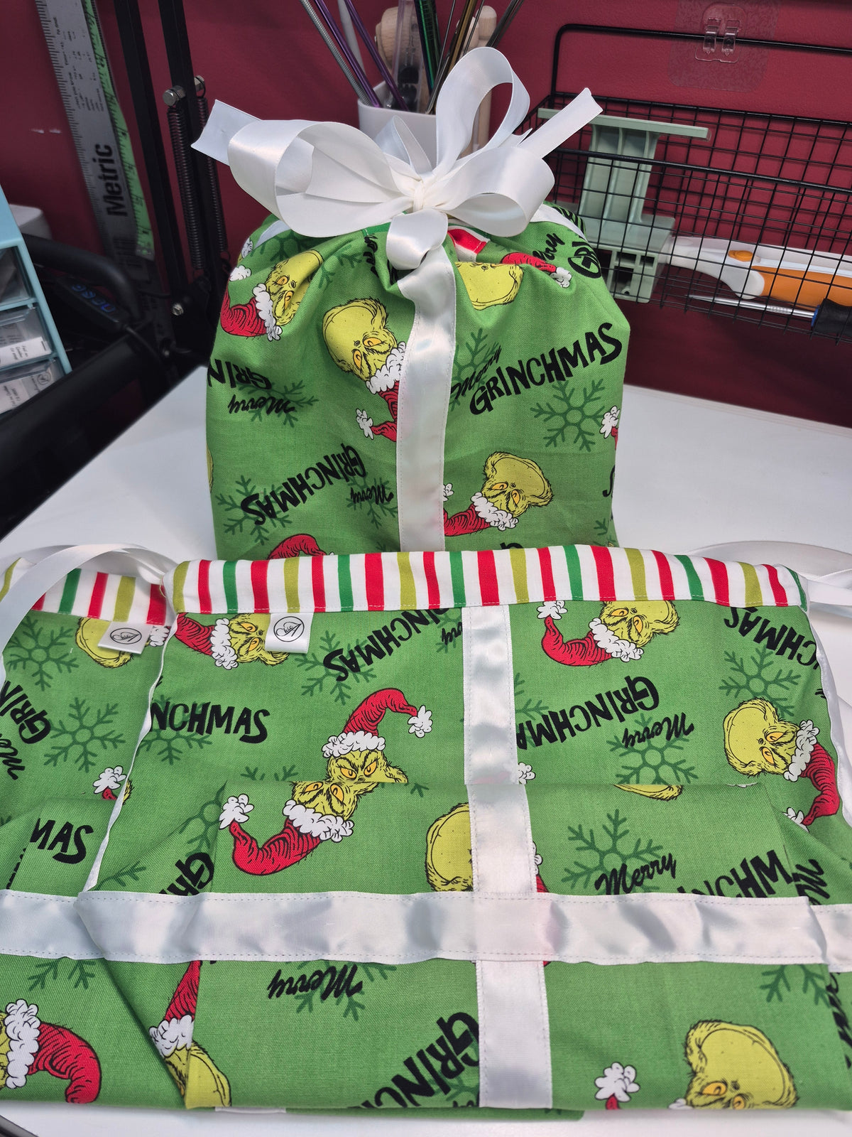 Sac cadeau en tissu avec son ruban/boucle