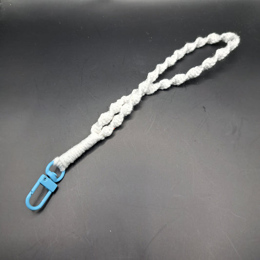 Dragonne en macramé