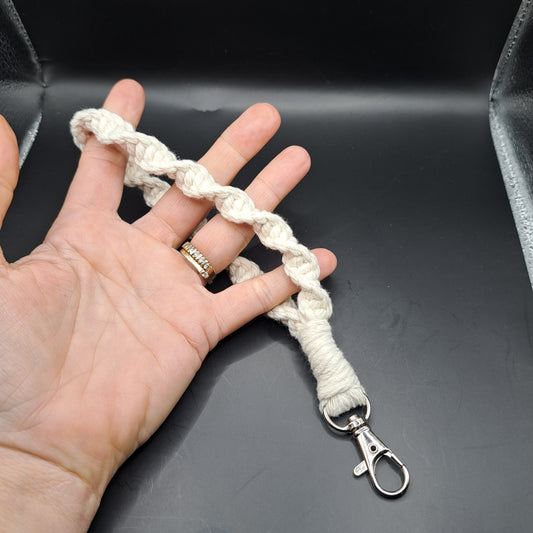 Dragonne en macramé