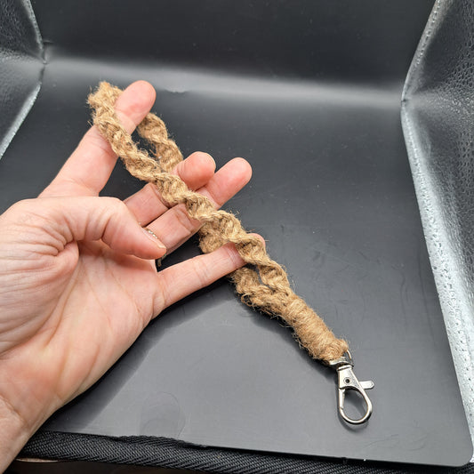 Dragonne en macramé