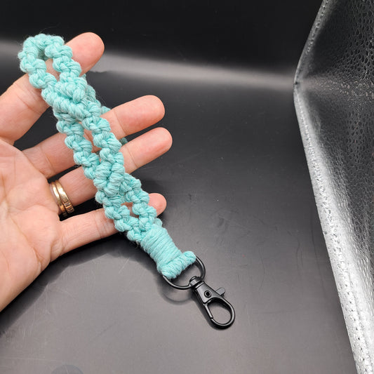 Dragonne en macramé