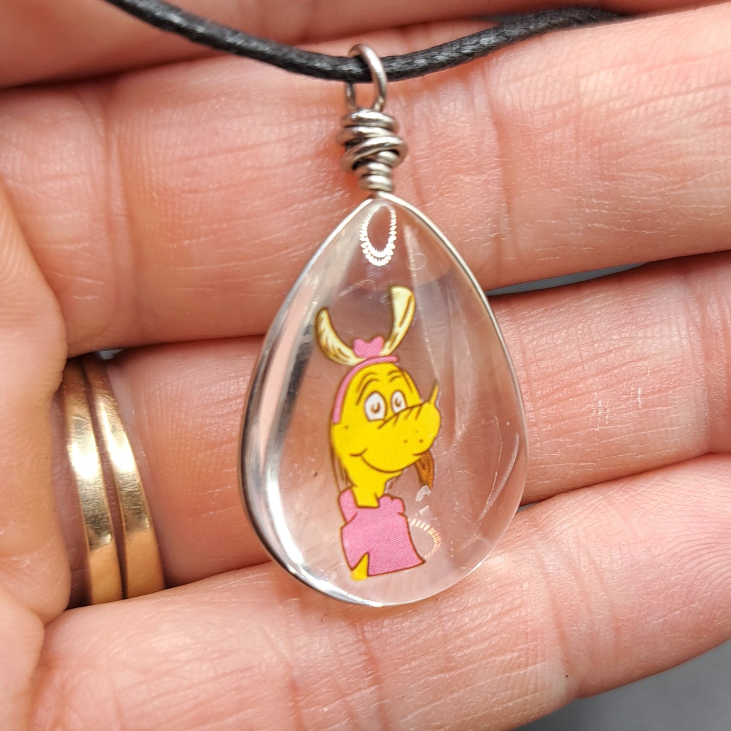 Collier avec perle de verre