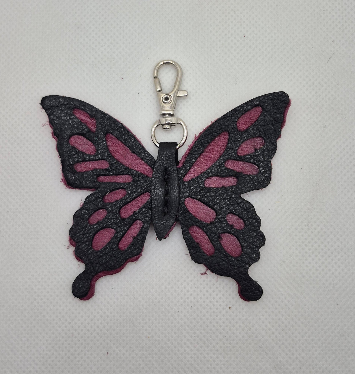 Parure en cuir en forme de papillon