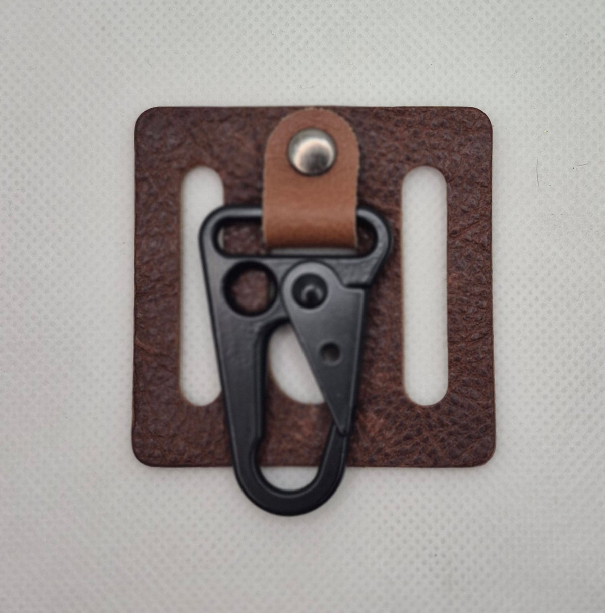 Support de ceinture avec mousqueton en cuir