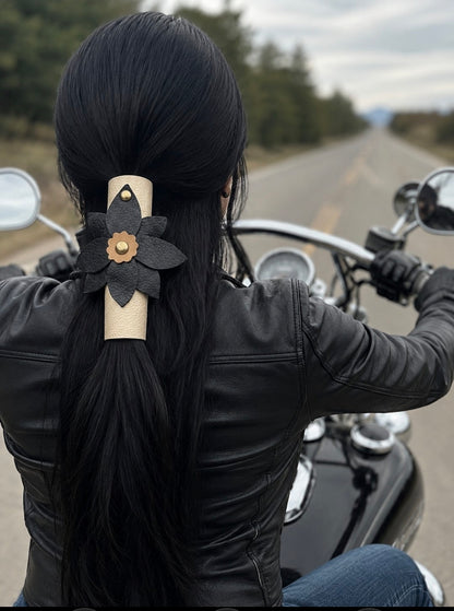 Hair glove