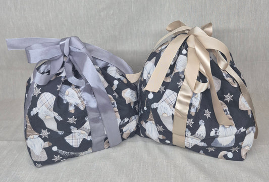 Sac cadeau en tissu avec son ruban/boucle