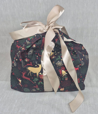 Sac cadeau en tissu avec son ruban/boucle