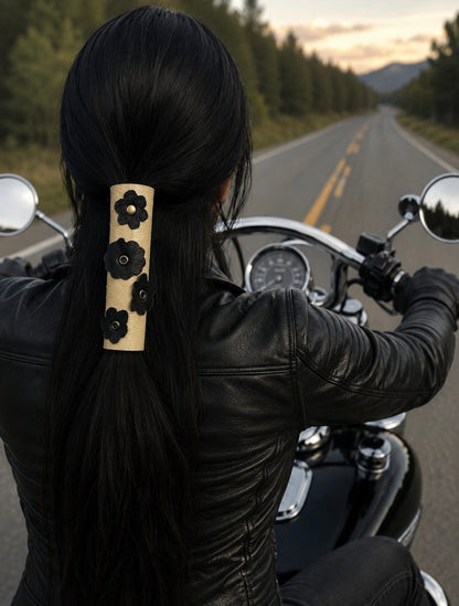 Hair glove