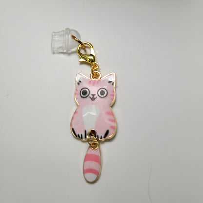 Pendentif pour cellulaire sur bouchon anti-poussière