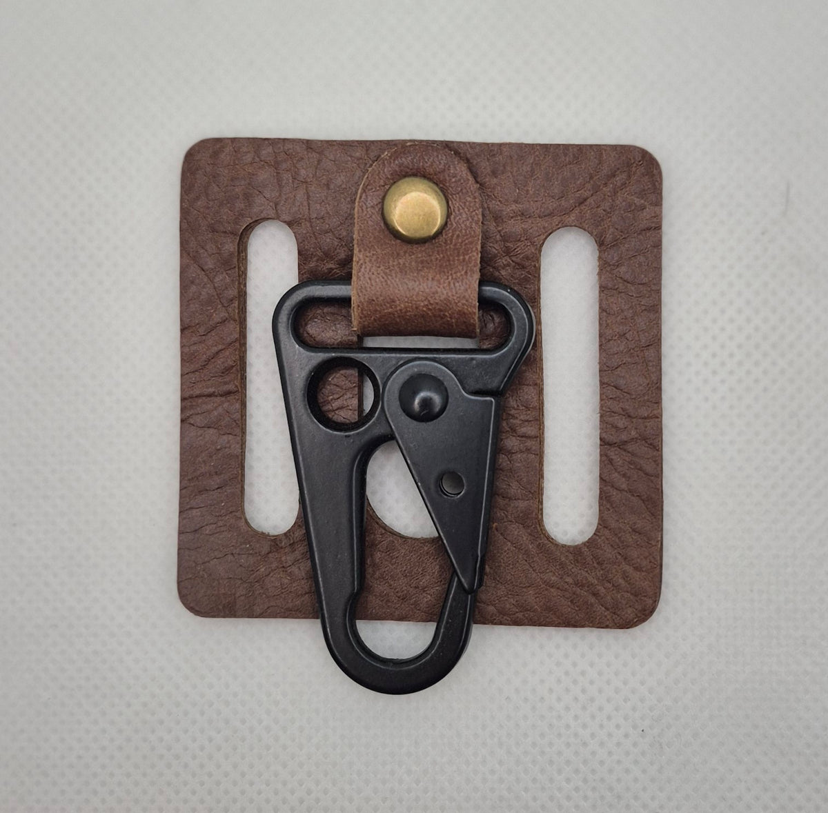 Support de ceinture avec mousqueton en cuir