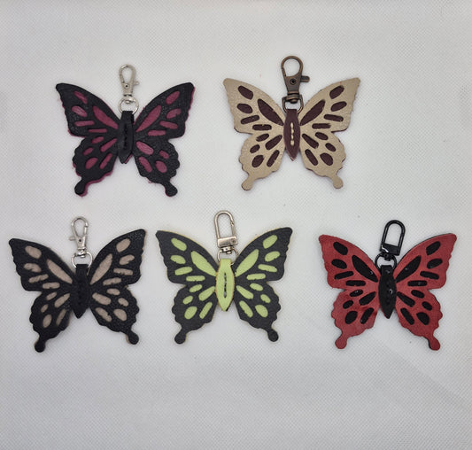 Parure en cuir en forme de papillon