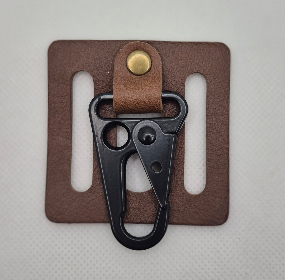 Support de ceinture avec mousqueton en cuir