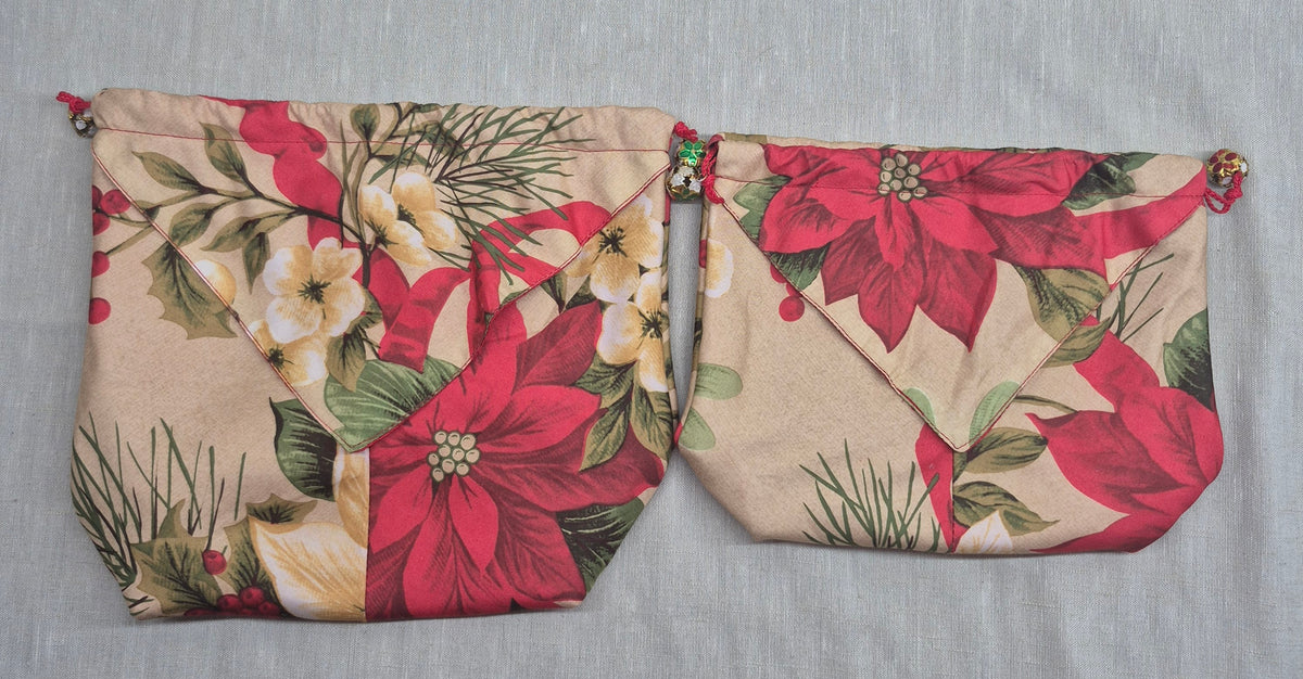 Ensemble de 4 sacs cadeaux origami en tissu