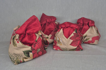 Ensemble de 4 sacs cadeaux origami en tissu