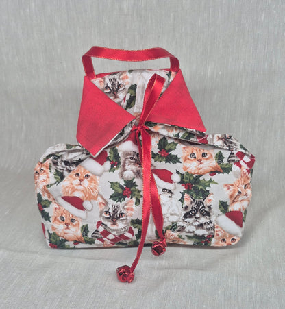 Sac cadeau en tissu avec son ruban/boucle