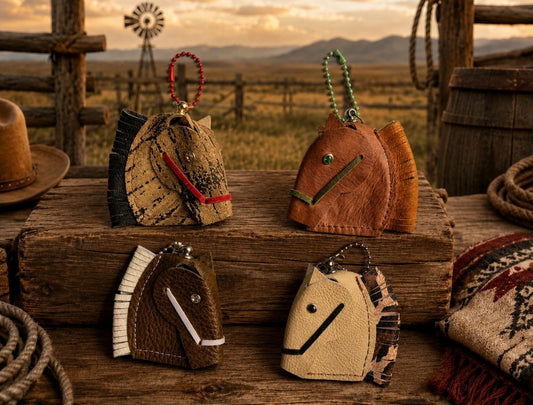Têtes de chevaux en cuir