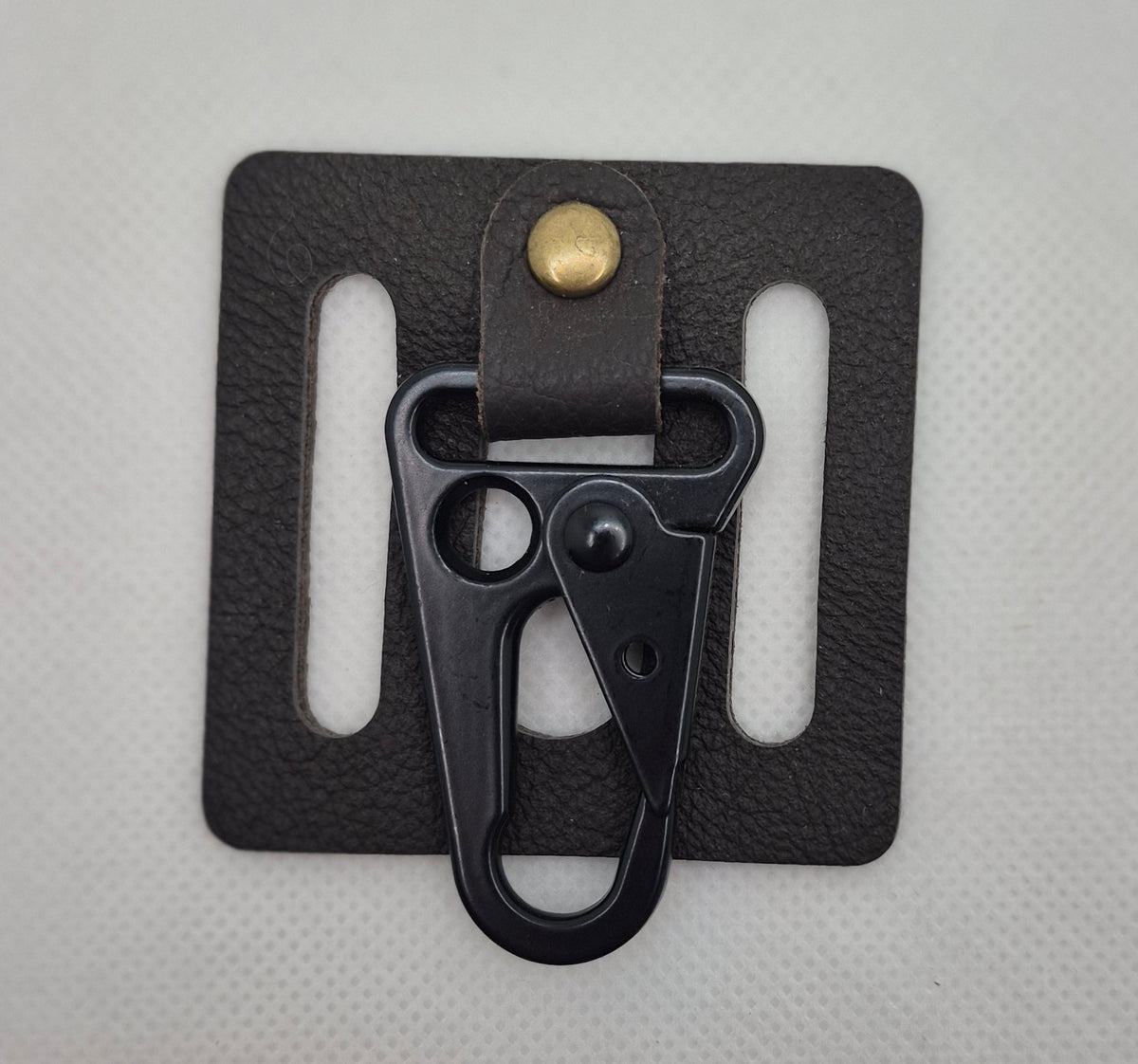 Support de ceinture avec mousqueton en cuir